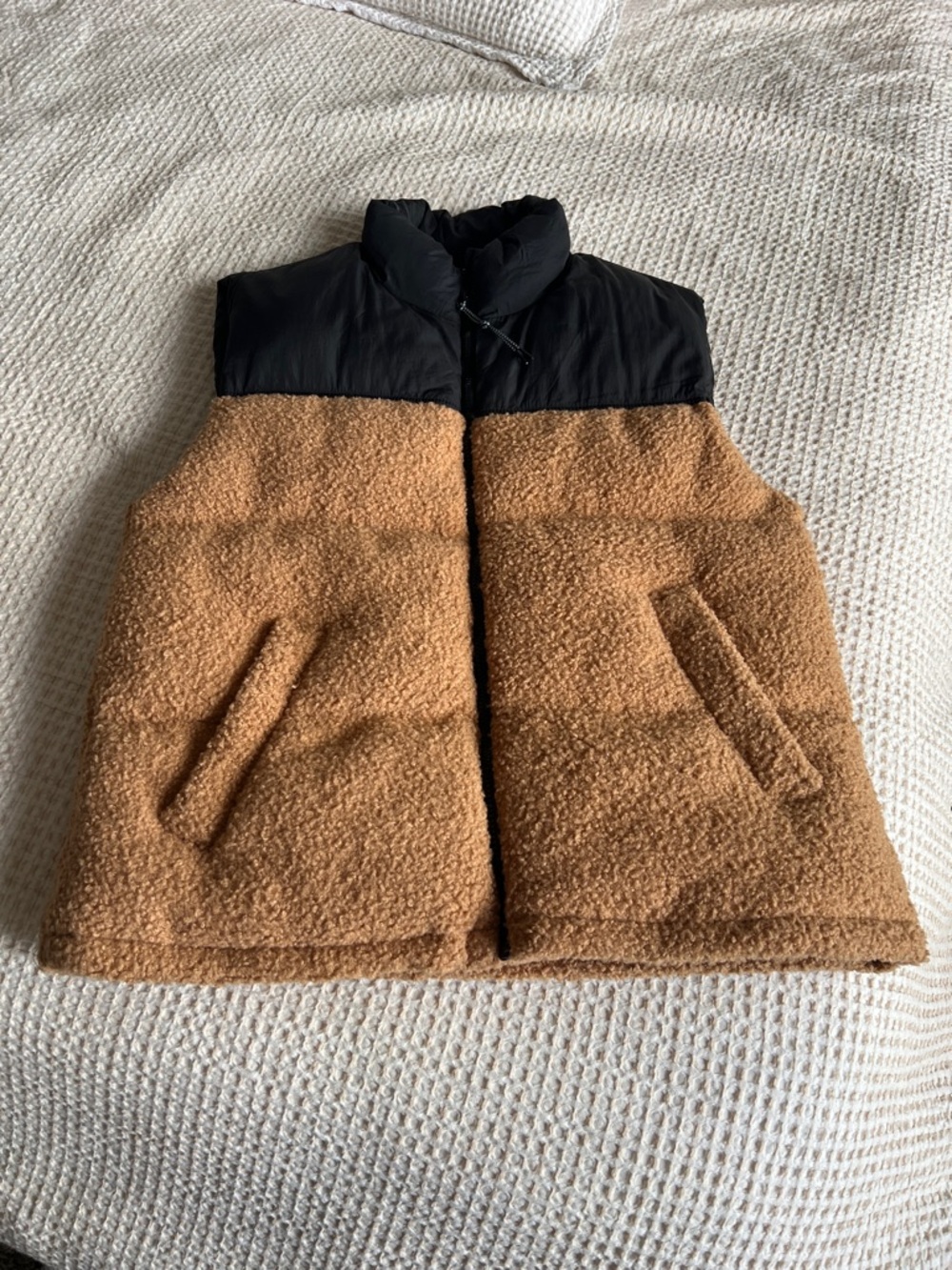 wild fable Two-Tone Sherpa Vest - Black & Camel